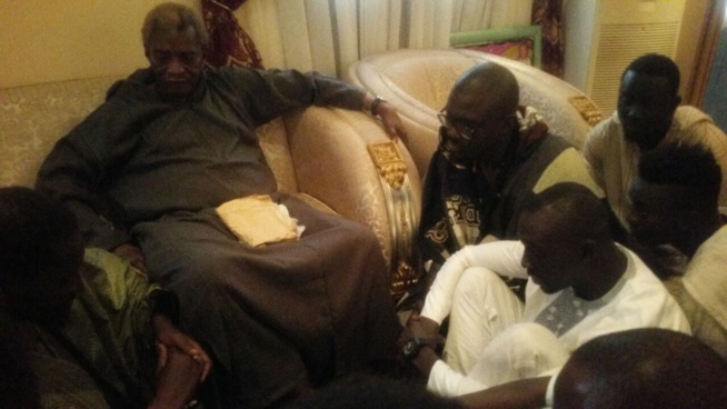 Le magal de l'ex capitaine des lions Papis Demba Cissé chez Serigne Abdou Karim à Ndindy. Le magal de l'ex capitaine des lions Papis Demba Cissé chez Serigne Abdou Karim à Ndindy.