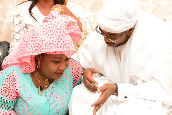 MAGAL TOUBA 2016: Sheikh Alassane sene "tare yallah" initie 24h de priére à Touba avec ses disciples.
