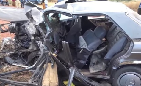 Accident sur la route de Ndiassane : collision entre deux voitures, trois morts enregistrés dont deux frères Accident sur la route de Ndiassane : collision entre deux voitures, trois morts enregistrés dont deux frères