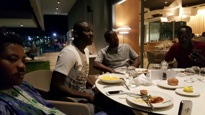 Voyage d'affaires en Guinée, le chanteur Pape Diouf à la rencontre du puissant homme d'affaires Mohamed Sylla de la Guinée avec son fidéle et loyale ami Marcel Djilass et Moustapha Diop.