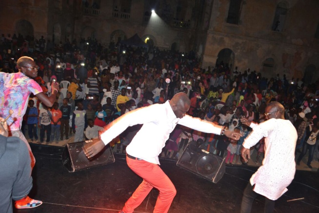 Pape Diouf et la génération consciente dans une dynamique de révolution au festival Gorée Diaspora. Rendez vous ce dimanche au Baramundi. Pape Diouf et la génération consciente dans une dynamique de révolution au festival Gorée Diaspora. Rendez vous ce dimanche au Baramundi.