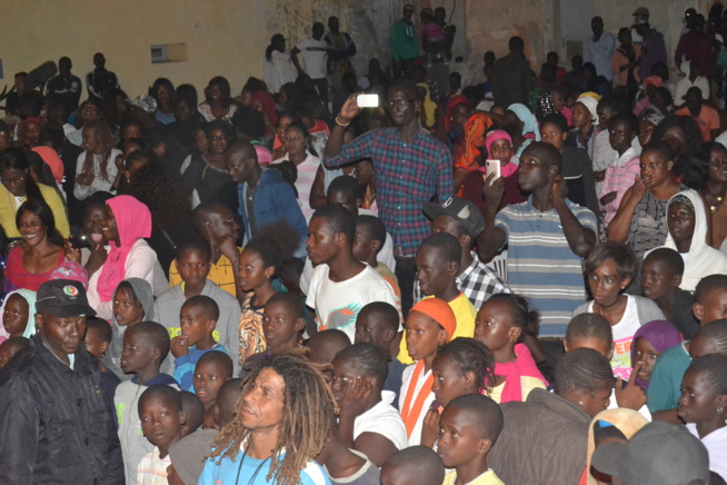 Pape Diouf et la génération consciente dans une dynamique de révolution au festival Gorée Diaspora. Rendez vous ce dimanche au Baramundi. Pape Diouf et la génération consciente dans une dynamique de révolution au festival Gorée Diaspora. Rendez vous ce dimanche au Baramundi.