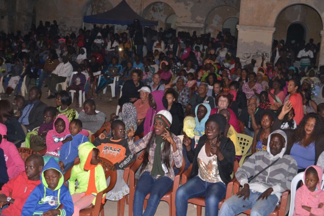 Pape Diouf et la génération consciente dans une dynamique de révolution au festival Gorée Diaspora. Rendez vous ce dimanche au Baramundi. Pape Diouf et la génération consciente dans une dynamique de révolution au festival Gorée Diaspora. Rendez vous ce dimanche au Baramundi.