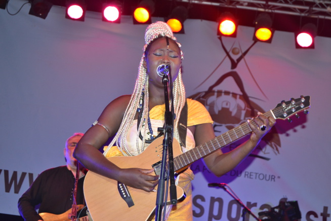 Gorée diaspora festival, l'artiste Maréma Fall met le feu sur scène.