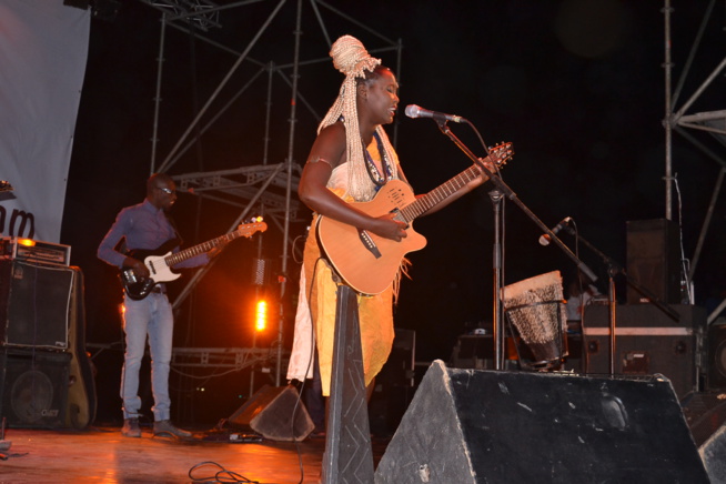 Gorée diaspora festival, l'artiste Maréma Fall met le feu sur scène.