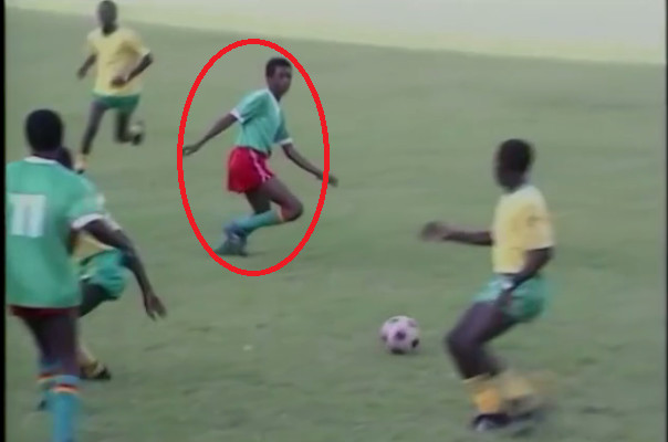 Une vidéo rare de Youssou Ndour jouant au Football… Regardez