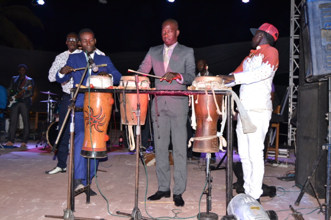 GALA ASAADS: Pape Diouf envoi les enfants de Pape Mael Diop de L' ADS aux anges.