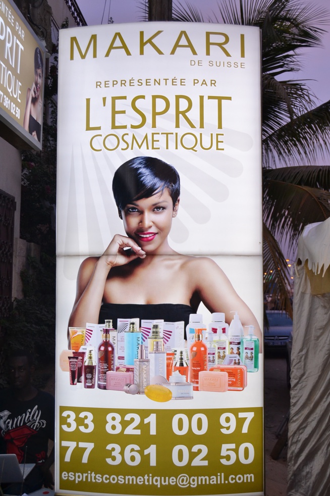 La marque MAKARI SUISSE arrive à Dakar, représentée par Esprit Cosmétique sise à Sacré Coeur à 300 m de la boulangerie Jaune. Pape Diouf et Waly Seck à l'inauguration. La marque MAKARI SUISSE arrive à Dakar, représentée par Esprit Cosmétique sise à Sacré Coeur à 300 m de la boulangerie Jaune. Pape Diouf et Waly Seck à l'inauguration.