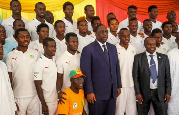 TOURNOI UEMOA : MACKY SALL FÉLICITE LES JUNIORS TOURNOI UEMOA : MACKY SALL FÉLICITE LES JUNIORS
