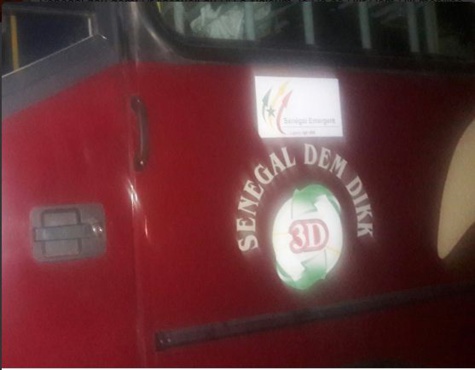Ne dite plus Dakar Dem Dikk mais plutôt Sénégal Dem Dikk, ce sont les nouveaux bus publics!!! Ne dite plus Dakar Dem Dikk mais plutôt Sénégal Dem Dikk, ce sont les nouveaux bus publics!!!