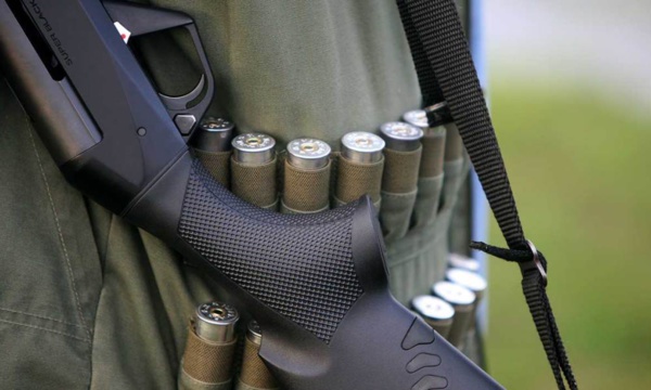 Pour "abréger les souffrances" de sa femme, il la tue au fusil de chasse Pour "abréger les souffrances" de sa femme, il la tue au fusil de chasse