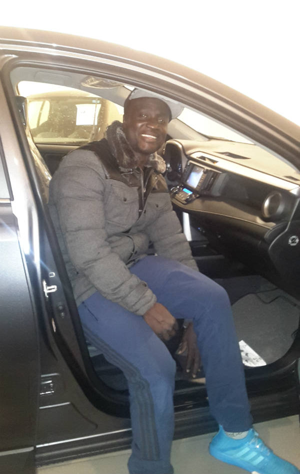 L'histoire incroyable de Ngagne Pouye de Petit-Mbao, migrant clandestin devenu millionnaire en Espagne... grâce au loto L'histoire incroyable de Ngagne Pouye de Petit-Mbao, migrant clandestin devenu millionnaire en Espagne... grâce au loto