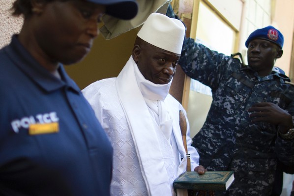 Gambie : Jammeh va contester les résultats électoraux en justice avec la saisine de la Cour Suprême mardi Gambie : Jammeh va contester les résultats électoraux en justice avec la saisine de la Cour Suprême mardi