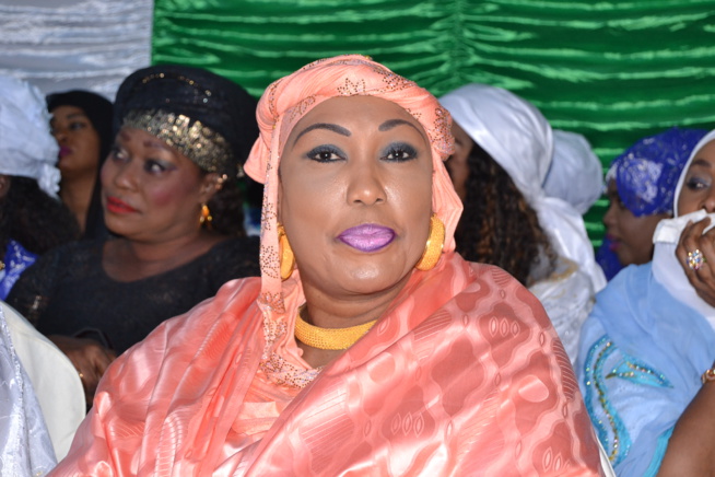 MAOLOUD 2016 Chez Sheikh Alassane Sne "TARRE YALLA" en images. MAOLOUD 2016 Chez Sheikh Alassane Sne "TARRE YALLA" en images.