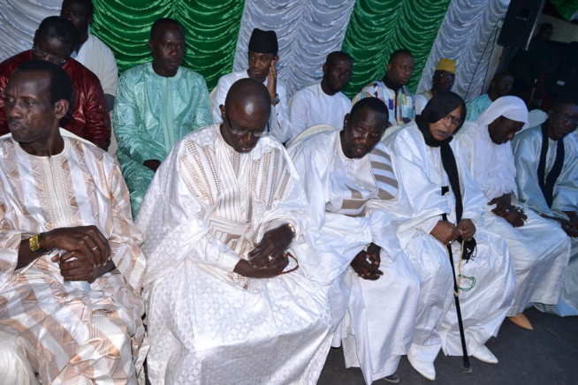 MAOLOUD 2016 Chez Sheikh Alassane Sne "TARRE YALLA" en images. MAOLOUD 2016 Chez Sheikh Alassane Sne "TARRE YALLA" en images.