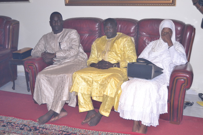 MAOLOUD 2016 Chez Sheikh Alassane Sne "TARRE YALLA" en images. MAOLOUD 2016 Chez Sheikh Alassane Sne "TARRE YALLA" en images.