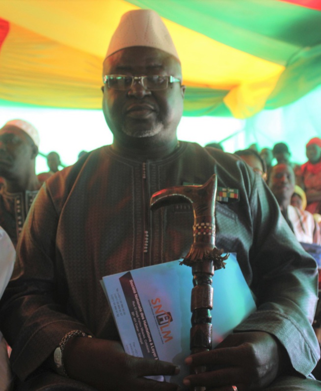 Portrait de Bassamba Camara: commissaire de police divisionnaire de classe exceptionnelle à la retraite Portrait de Bassamba Camara: commissaire de police divisionnaire de classe exceptionnelle à la retraite