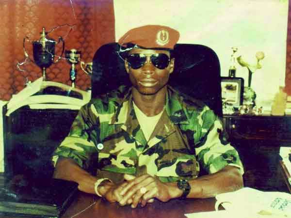 Sauf à verser dans la politique-fiction, nul ne peut prédire objectivement la situation qui découlera de cette nébuleuse pos-électorale engendrée par le volte-face du Président Yaya JAMMEH. Un vendredi peut en cacher un autre. Un Jammeh aussi. Ho Sauf à verser dans la politique-fiction, nul ne peut prédire objectivement la situation qui découlera de cette nébuleuse pos-électorale engendrée par le volte-face du Président Yaya JAMMEH. Un vendredi peut en cacher un autre. Un Jammeh aussi. Ho
