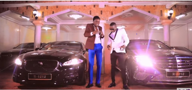 Clip officiel Wally B. Seck Ft. Sidiki Diabate – Alhamdou lilah Clip officiel Wally B. Seck Ft. Sidiki Diabate – Alhamdou lilah