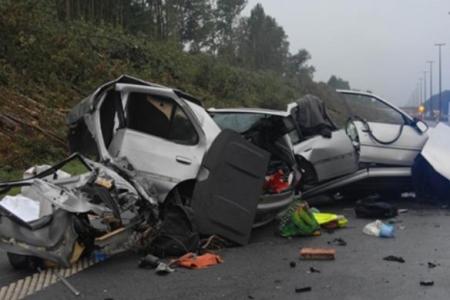 L'horreur: au cours d'une dispute, il se jette dans le vide et entraîne son amie avec lui! Deux morts! L'horreur: au cours d'une dispute, il se jette dans le vide et entraîne son amie avec lui! Deux morts!
