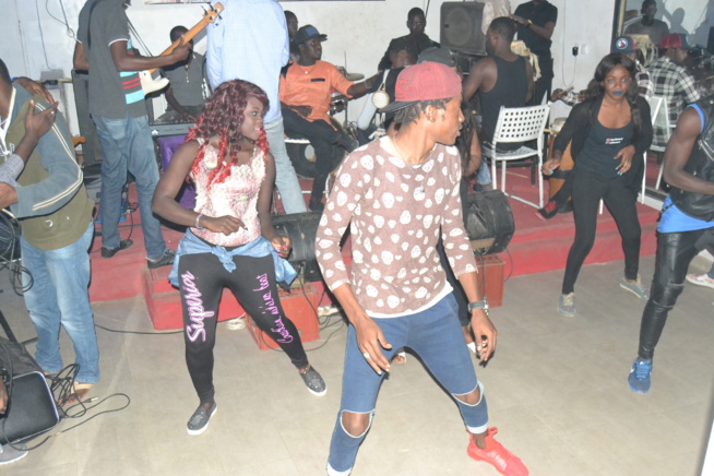 JOUR J Anniversaire Mame Goor Diazaka à Sorano vivez l'avant gout des répétitions en images. JOUR J Anniversaire Mame Goor Diazaka à Sorano vivez l'avant gout des répétitions en images.