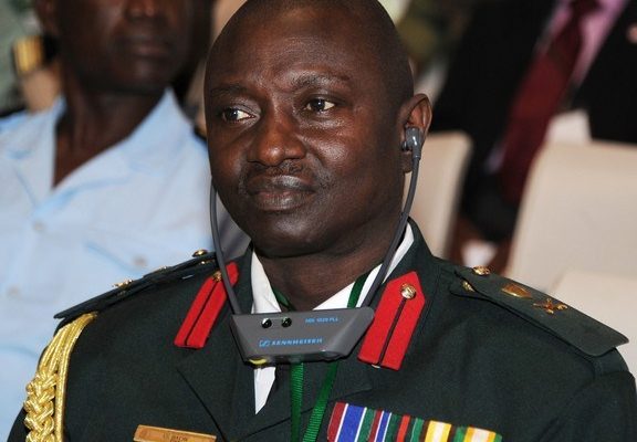 Gambie: Le général Ousmane Badji lourdement sanctionné! Gambie: Le général Ousmane Badji lourdement sanctionné!