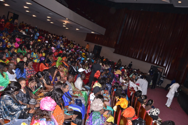 42 images, anniversaire Mame Goor Djazaka remplit le sorano. Regardez 42 images, anniversaire Mame Goor Djazaka remplit le sorano. Regardez