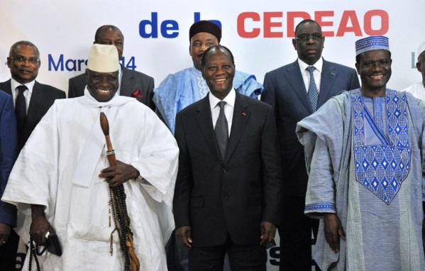 Macky Sall : «Yahya Jammeh doit se retirer tranquillement, faute de quoi la Cédéao sera dans l’obligation d’engager l’épreuve de force» Macky Sall : «Yahya Jammeh doit se retirer tranquillement, faute de quoi la Cédéao sera dans l’obligation d’engager l’épreuve de force»