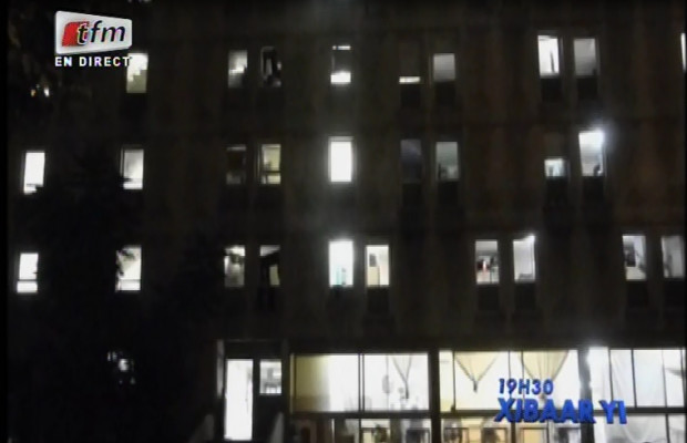 Vidéo : Incendie au foyer de Boulogne Billancourt, un mort et deux sénégalais grièvement blessés – Regardez. Vidéo : Incendie au foyer de Boulogne Billancourt, un mort et deux sénégalais grièvement blessés – Regardez.