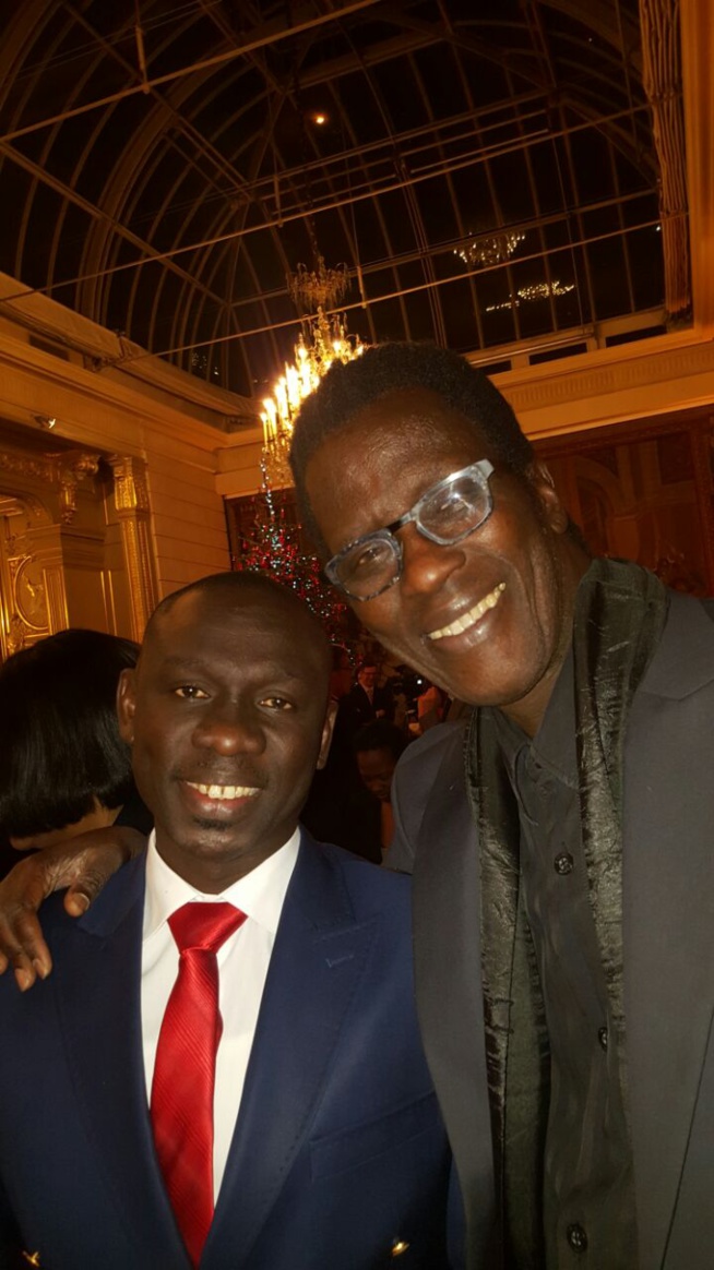 Le Président Français François Hollande porte son choix sur l'artiste Pape Diouf pour animer la soirée de gala dédiée à son Excellence le Président Macky Sall à L' Elysé de Paris. Le Président Français François Hollande porte son choix sur l'artiste Pape Diouf pour animer la soirée de gala dédiée à son Excellence le Président Macky Sall à L' Elysé de Paris.