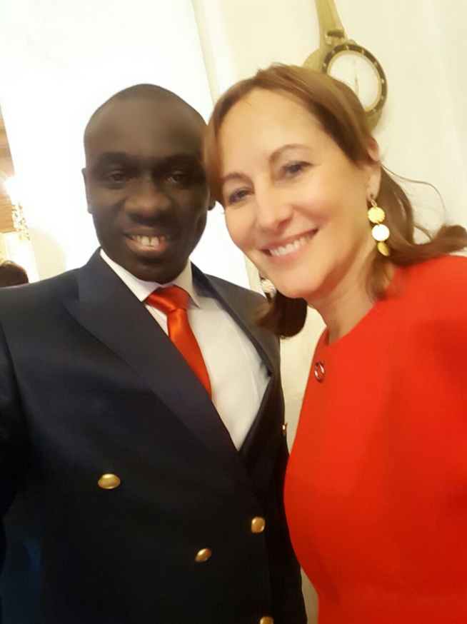 Le Président Français François Hollande porte son choix sur l'artiste Pape Diouf pour animer la soirée de gala dédiée à son Excellence le Président Macky Sall à L' Elysé de Paris.