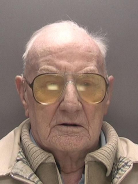 Un homme de 101 ans condamné pour pédophilie Un homme de 101 ans condamné pour pédophilie