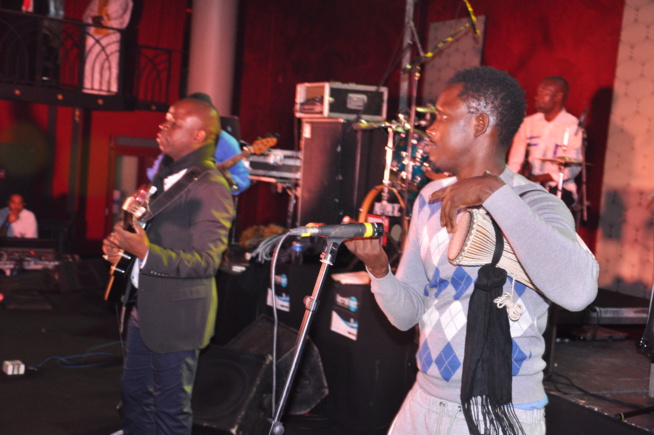 NOEL: Pape et Cheikh chauffe le Dock Haussman de Paris. NOEL: Pape et Cheikh chauffe le Dock Haussman de Paris.