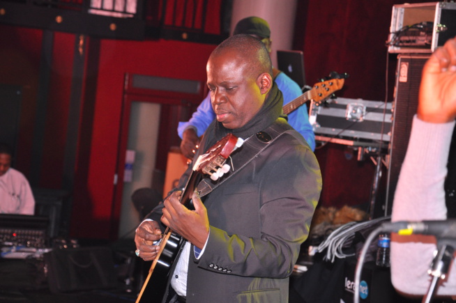 NOEL: Pape et Cheikh chauffe le Dock Haussman de Paris. NOEL: Pape et Cheikh chauffe le Dock Haussman de Paris.