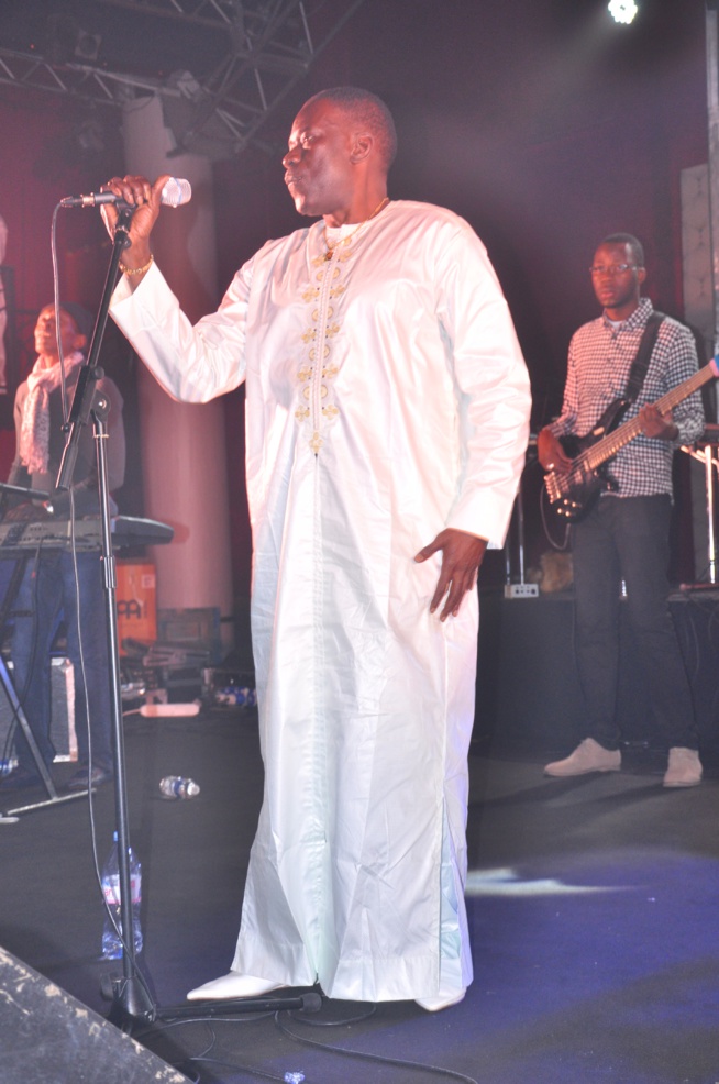 Tournée Européenne: Assane Ndiaye dans l'ambiance des Docks Haussman de Paris. Tournée Européenne: Assane Ndiaye dans l'ambiance des Docks Haussman de Paris.
