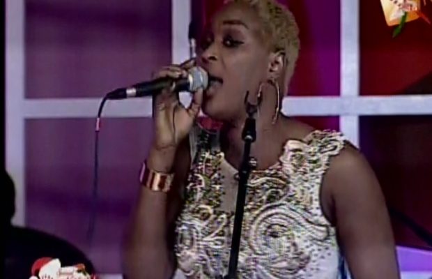 Vidéo – Titi revient avec un nouveau style. Regardez Vidéo – Titi revient avec un nouveau style. Regardez