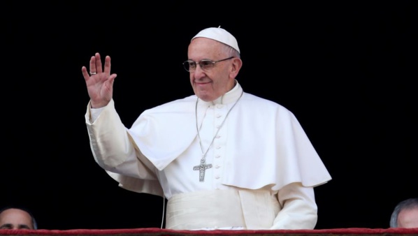 Bénédiction de Noël : le pape François lance un appel à la paix dans le Monde Bénédiction de Noël : le pape François lance un appel à la paix dans le Monde