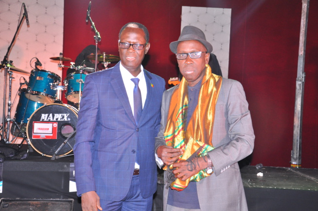 Remise des "KALAS D"EXCELLENCE" par "Pencum Sénégal" aux Sénégalais influents de la diaspora Remise des "KALAS D"EXCELLENCE" par "Pencum Sénégal" aux Sénégalais influents de la diaspora