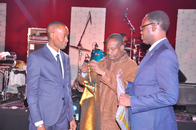 Remise des "KALAS D"EXCELLENCE" par "Pencum Sénégal" aux Sénégalais influents de la diaspora Remise des "KALAS D"EXCELLENCE" par "Pencum Sénégal" aux Sénégalais influents de la diaspora