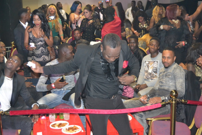 RAKHOU PROD réussit son pari: A guichet fermé, Viviane Chidid reconquit le Palais des Congrés de Montreuil à Paris. RAKHOU PROD réussit son pari: A guichet fermé, Viviane Chidid reconquit le Palais des Congrés de Montreuil à Paris.