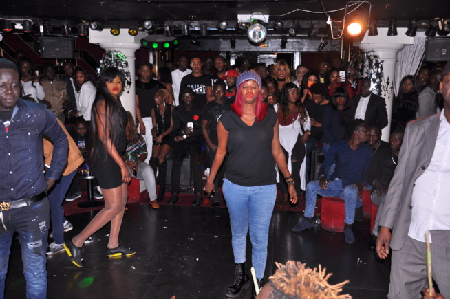 1er JANVIER: Rakhass TITAN, Pape Ndiaye Thiopet dans une torride ambiance envoie les Sénégalais de Paris aux AS. Regardez zt No Coment/ 1er JANVIER: Rakhass TITAN, Pape Ndiaye Thiopet dans une torride ambiance envoie les Sénégalais de Paris aux AS. Regardez zt No Coment/