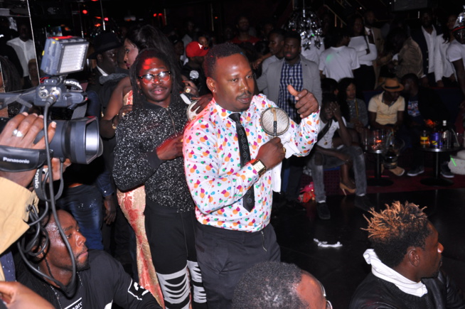 1er JANVIER: Rakhass TITAN, Pape Ndiaye Thiopet dans une torride ambiance envoie les Sénégalais de Paris aux AS. Regardez zt No Coment/ 1er JANVIER: Rakhass TITAN, Pape Ndiaye Thiopet dans une torride ambiance envoie les Sénégalais de Paris aux AS. Regardez zt No Coment/