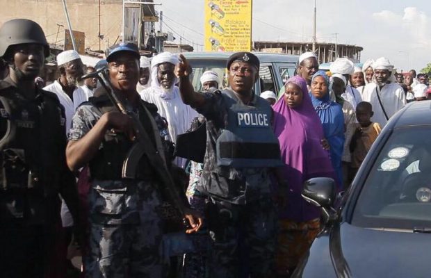 Yahya Jammeh aurait quitté Banjul et serait en Guinée Conakry… Yahya Jammeh aurait quitté Banjul et serait en Guinée Conakry…