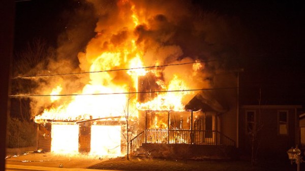 Incendie dans deux villages à Vélingara : le feu grille 9 maisons et la production saisonnière Incendie dans deux villages à Vélingara : le feu grille 9 maisons et la production saisonnière