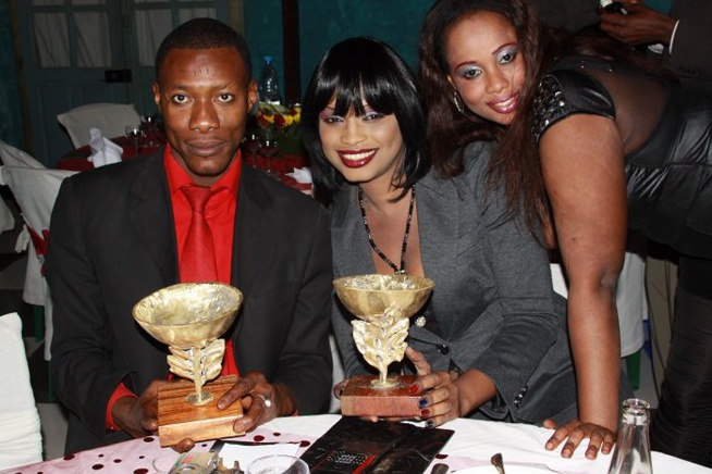 Calebasse de l'excellence, où Calebasse d'insolence? Pape Amadou Mbodj dans quels critères sont décernés ses trophées. Calebasse de l'excellence, où Calebasse d'insolence? Pape Amadou Mbodj dans quels critères sont décernés ses trophées.