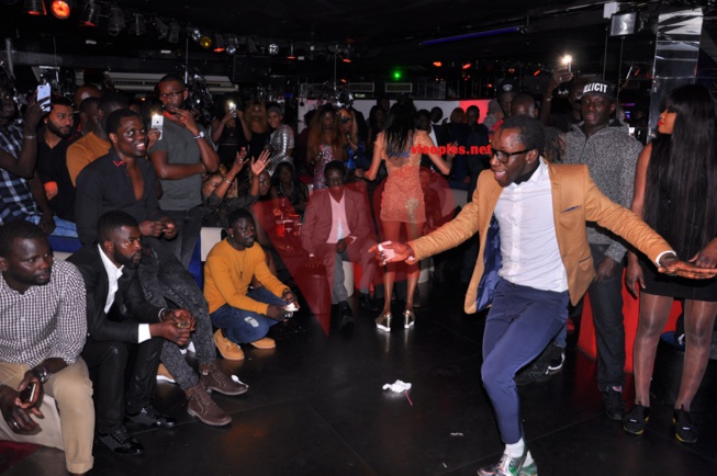 VIDEO: Béte de scène, Papa Ndiaye Thiopet met le feu au TITAN DE PARIS.REGARDEZ