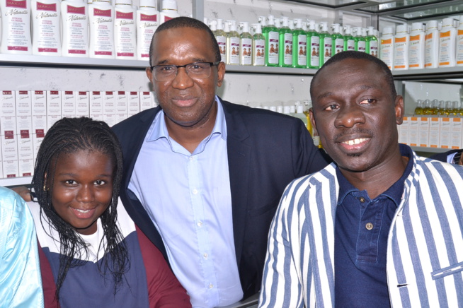 MAKARI SUISSE ARRIVE A DAKAR CHEZ ESPRIT COSMETIQUE: Sacré Coeur à 300m de la Boulangerie Jaune en face SENELEC. MAKARI SUISSE ARRIVE A DAKAR CHEZ ESPRIT COSMETIQUE: Sacré Coeur à 300m de la Boulangerie Jaune en face SENELEC.