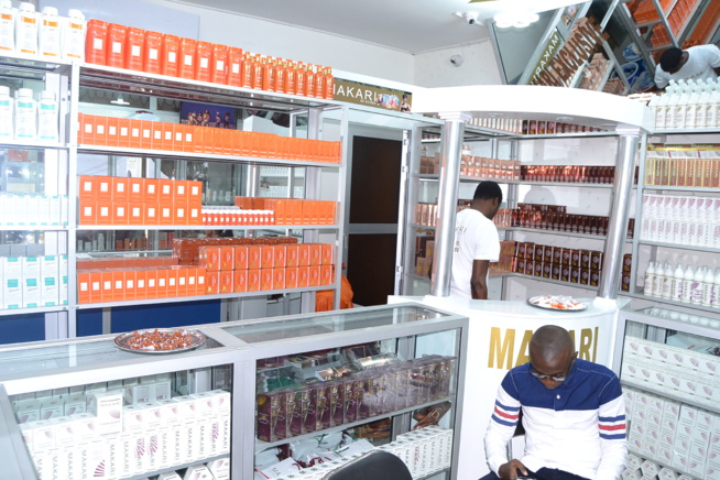MAKARI SUISSE ARRIVE A DAKAR CHEZ ESPRIT COSMETIQUE: Sacré Coeur à 300m de la Boulangerie Jaune en face SENELEC. MAKARI SUISSE ARRIVE A DAKAR CHEZ ESPRIT COSMETIQUE: Sacré Coeur à 300m de la Boulangerie Jaune en face SENELEC.