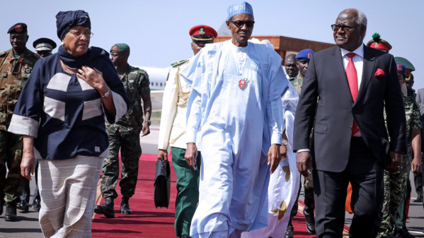 Crise en Gambie: le président nigérian Buhari recevra ses homologues du Sénégal, Ghana, Libéria et de la Sierra Leone ce lundi 09 janvier à Abuja Crise en Gambie: le président nigérian Buhari recevra ses homologues du Sénégal, Ghana, Libéria et de la Sierra Leone ce lundi 09 janvier à Abuja