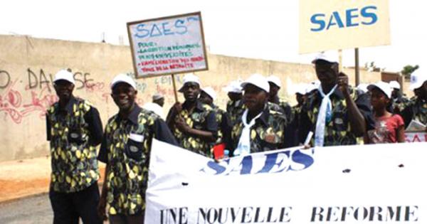Le Saes répond au Recteur de l’université Cheikh Anta Diop de Dakar Le Saes répond au Recteur de l’université Cheikh Anta Diop de Dakar